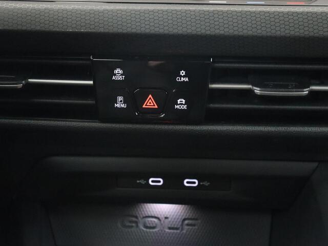 Volkswagen GOLF 1.4 eHybrid GTE | Stoelverwarming | Adaptive cruise | Carplay | Navigatie | Parkeerhulp | Full LED | Sfeerverlichting | Climate control | PHEV | Plug In