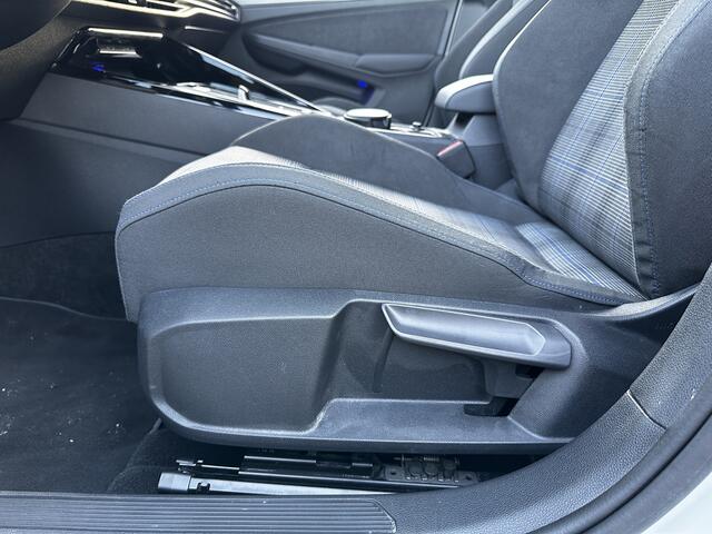 Volkswagen GOLF 1.5 eHybrid GTE 272PK|IQ LIGHT|HEAD UP|360 CAMERA|SFEER|ST+STUUR VWM