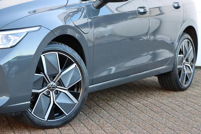 Volkswagen GOLF 1.5 eHybrid Style Edition | 360 Camera | Elektrische Stoelen | Massage
