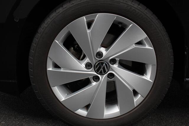 Volkswagen GOLF Variant 1.5 eTSI 150pk DSG Style | Navigatie | Apple Carplay/Android Auto | Adaptive Cruise Control | Parkeersensoren | Camera | Stoel-en stuurverwarming | Blind Spot Assist | Ledverlichting voor