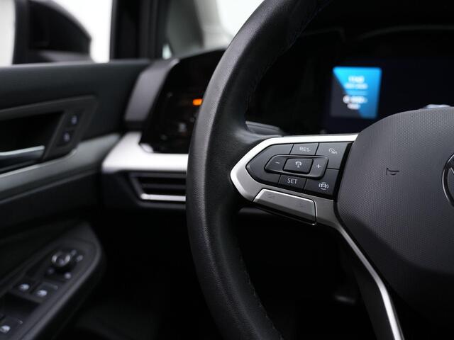 Volkswagen GOLF Variant 1.0 eTSI 110 pk DSG Life Business | Geheugen-/massagestoel | Stuur-/stoelverwarming | Achteruitrijcamera