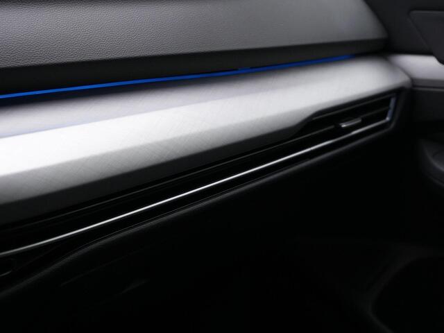 Volkswagen GOLF Variant 1.0 eTSI 110 pk DSG Life Business | Geheugen-/massagestoel | Stuur-/stoelverwarming | Achteruitrijcamera