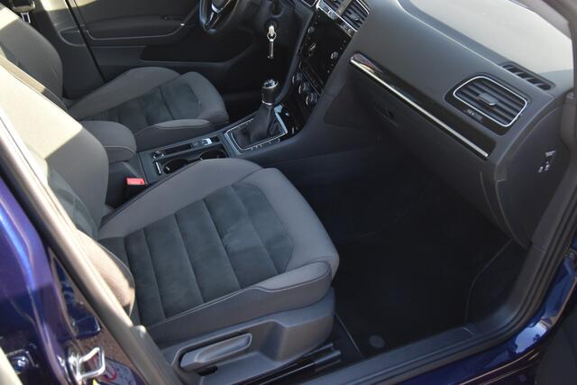 Volkswagen GOLF Variant 1.5 TSI Highline Business R-Line , TREKHAAK , VIRTUAL COCKPIT ,LMV17 , NAVI , PDC V+A ,