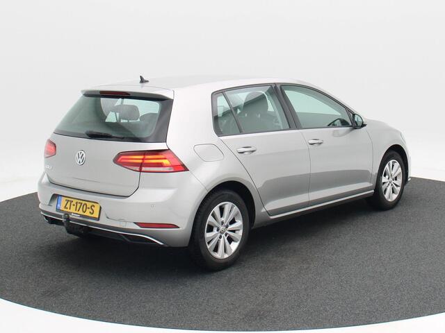 Volkswagen GOLF 1.0 TSi Comfortline 115 Pk | Adaptive Cruise | Achteruitrijcamera | Trekhaak | Stoelverwarming | CarPlay | 16 Inch | 86.518 Km!