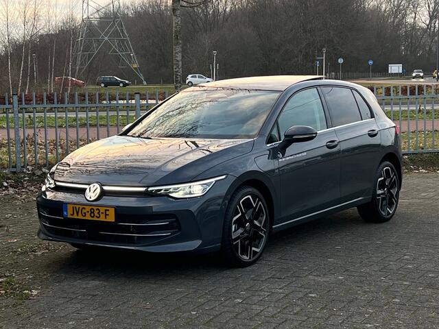 Volkswagen GOLF 1.5 eHybrid 204pk DSG Style Edition Panoramadak / Demonstratieauto