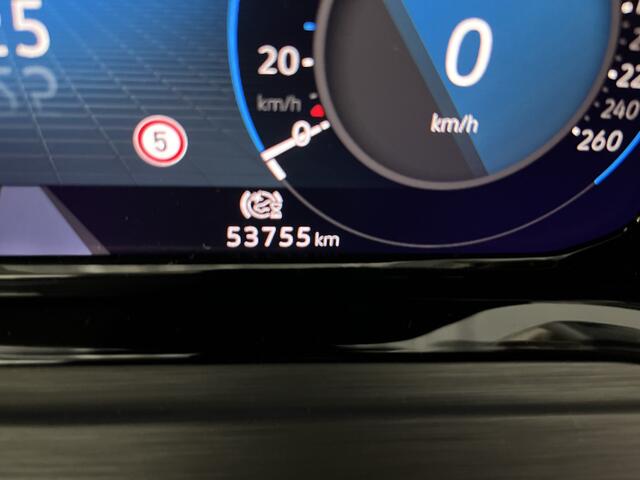 Volkswagen GOLF 1.4 eHybrid Style / AUTOMAAT/ ELEKTR. STOEL/ PARK. SENSOREN + CAMERA/ APP-CONNECT/ RIJ-MODI/ NAVI/ CLIMA/ STOEL VERWARM./ DIGITAL DASH