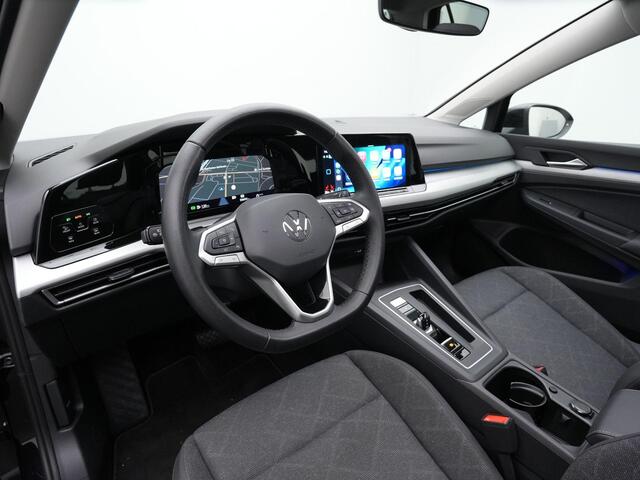 Volkswagen GOLF 1.0 eTSI 110 pk DSG Life | Panoramadak | IQ Light | Stuur-/stoelverwarming | Achteruitrijcamera