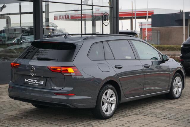 Volkswagen GOLF Variant 1.0 eTSI Life | PANO | H&K