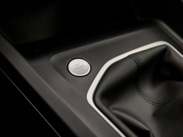 Volkswagen GOLF Variant 1.0 TSI Sport (APPLE CARPLAY, GROOT NAVI, CLIMATE, PARKEERSENSOREN, KEYLESS, SPORTSTOELEN, GETINT GLAS, SFEERVERLICHTING, NIEUWSTAAT)