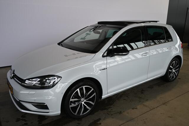 Volkswagen GOLF 1.5 TSI Highline Business R Automaat Apple CarPlay Navigatie Panormadak Stoelverwarming Virtual Cockpit Inruil Mogelijk!