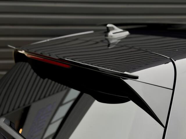 Volkswagen GOLF 1.5 eTSI R-LINE PANO|IQ LIGHT|H/K|ACC|DCC|SFEER