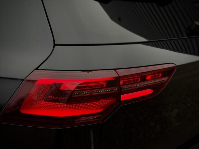 Volkswagen GOLF 1.5 eTSI R-LINE PANO|IQ LIGHT|H/K|ACC|DCC|SFEER