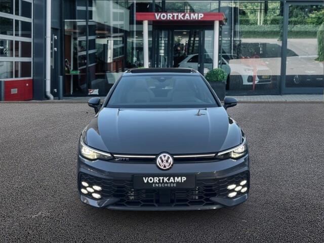 Volkswagen GOLF 1.5 TSI DSG GTE IQ/TREKHAAK/OPENDAK/CAMERA/HEADUPDIS/ACC
