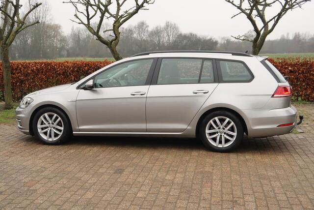 Volkswagen GOLF Variant 1.5 TSI Comfortline Automaat Trekhaak Navi Camera