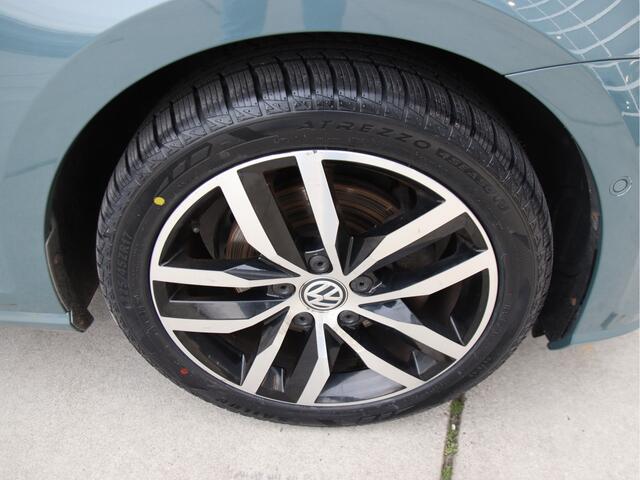 Volkswagen GOLF 1.5 TSI Highline Carplay, Camera, ACC, Winterpakket Prijspakker!