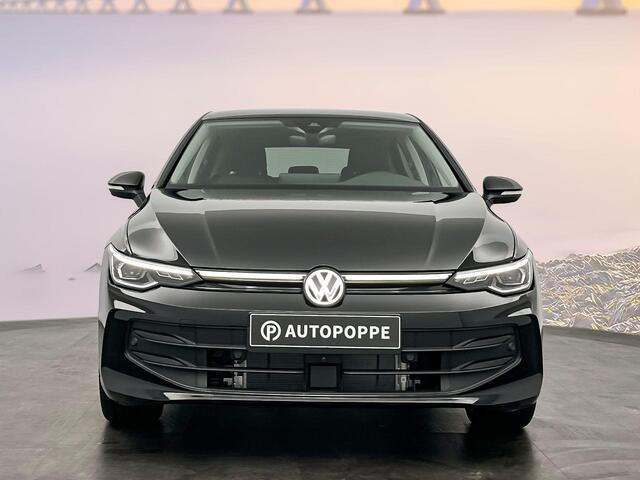 Volkswagen GOLF 1.5 eTSI Life Edition DSG7 116pk Volkswagen Golf Life Edition 1.5 eTSI 85 kW / 116 pk Hatchback 7 v