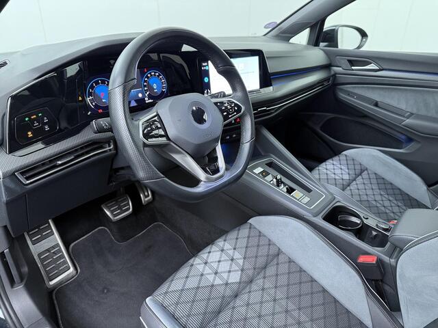 Volkswagen GOLF 1.5 eTSI R-Line Business | 150 PK | Automaat | Panoramadak | Stoelverwarming | Climate control |
