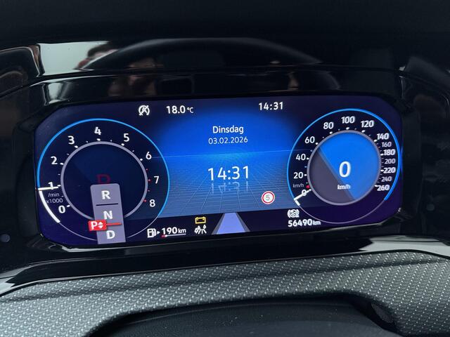 Volkswagen GOLF 1.5 eTSI R-Line Business | 150 PK | Automaat | Panoramadak | Stoelverwarming | Climate control |