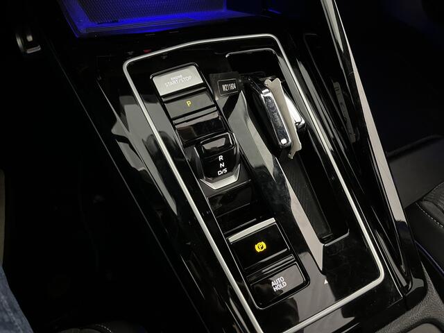 Volkswagen GOLF 1.5 eTSI R-Line / AUTOMAAT/ GARANTIE 03-2030/ PANO/ HARMAN KARDON/ PARK.SENSOR.V+A/ 360 CAMERA/ STUUR+STOEL VERWARM./ APP-CONNECT/ ACC/ DAB/ DIGITAL DASH/ RIJ-MODI/ ISOFIX/ 17'' LMV