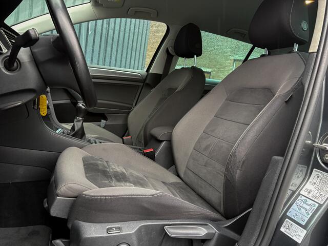 Volkswagen GOLF Variant 1.5 TSI Comfortline Business | Camera | Trekhaak | Stoelverw. | Prijs Rijklaar!!