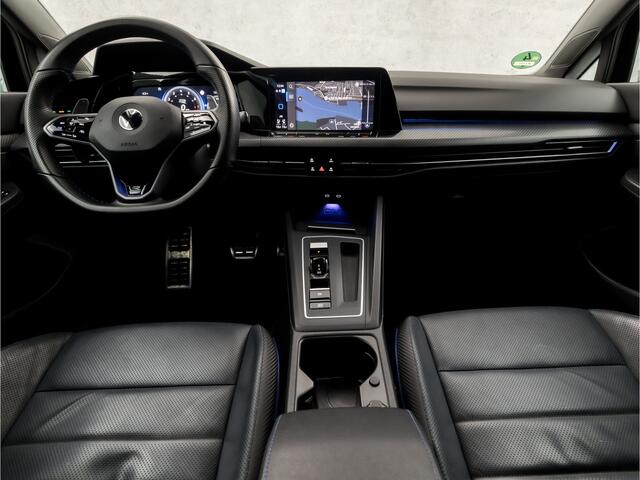 Volkswagen GOLF 2.0 TSI R 4Motion 320Pk Automaat (SCHUIFDAK, STOELVERWARMING/KOELING, LEDER, MEMORY SEATS, CAMERA, STUURWIEL VERWARMD, IQ LIGHT, APPLE CARPLAY, KEYLESS, SFEERVERLICHTING, NIEUWSTAAT)