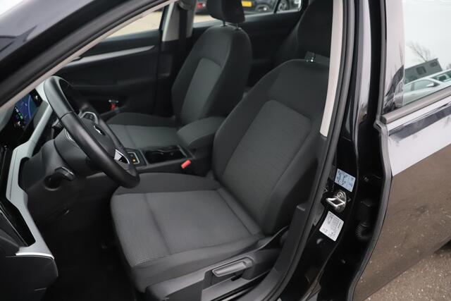 Volkswagen GOLF Variant 1.0 TSI Golf 110PK 18 inch LMV Virtual Cockpit Navigatie Carplay Android Clima Adaptive Cruise Parkeersensor R-line look velgen