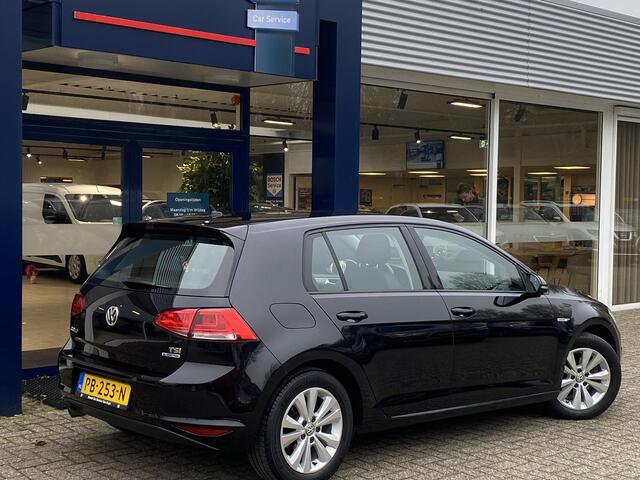 Volkswagen GOLF 1.0 TSI Comfortline / NL-Auto / 66.000 KM / Cruise-Control / Apple-Carplay & Android-Auto / Climate-Control / Radio-Bluetooth / Navi / PDC V+A / 16'' LMV / ENZ.
