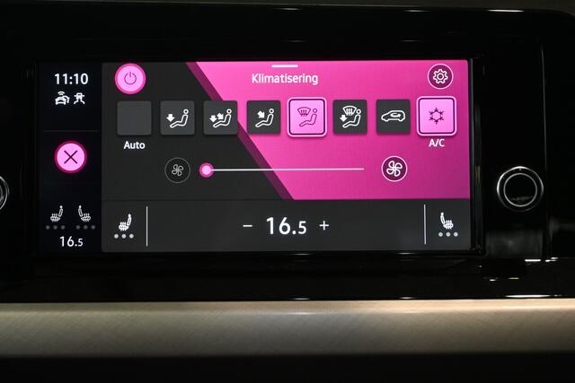 Volkswagen GOLF 1.5 eTSI R-Line Automaat Clima Carplay Cruise Control Rijklaarprijs Inruil Mogelijk!