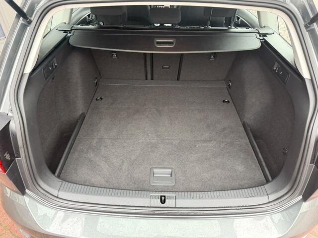 Volkswagen GOLF Variant 1.5 TSI Comfortline Business Bj 2020 131PK Km 60.147 Nap 1e eigenaar