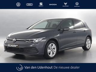 volkswagen-golf-1.0-etsi-110pk-dsg-