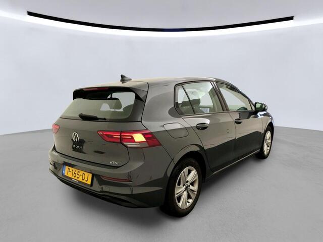 Volkswagen GOLF 1.0 eTSI Life / AUTOMAAT/ CAMERA/ NAVI/ 16" LMV