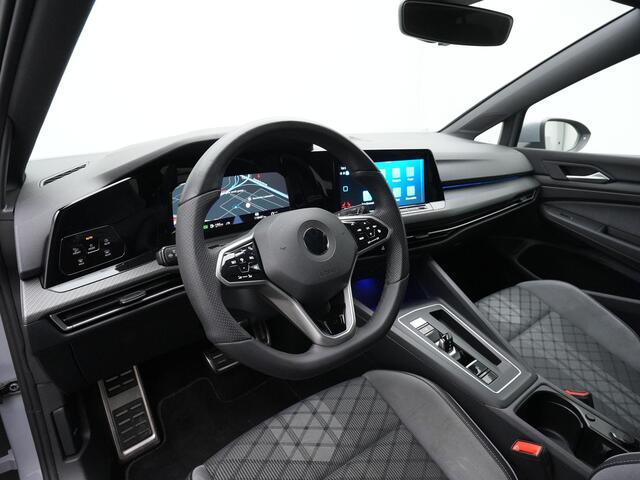 Volkswagen GOLF 1.5 eTSI 150 pk DSG R-Line Business | Trekhaak | Stuur-/stoelverwarming | Achteruitrijcamera | Adaptive Cruise