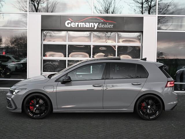 Volkswagen GOLF 1.4 eHybrid GTE 245PK Leder Pano Tr.Haak Camera Stoelbel/Verw Keyless ACC Mistlampen