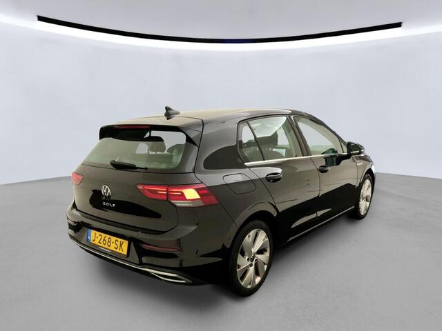 Volkswagen GOLF 1.5 TSI Style Trekhaak Navigatie Full-LED Pdc Acc Android/Carplay