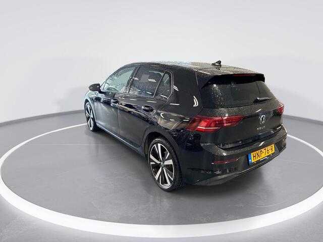 Volkswagen GOLF 1.5 eHybrid 204pk DSG Life Edition · Camera · Apple/Android Car Play · Stoel&- Stuurverwarming · Sfeerverlichting · 18'' Inch · Garantie t/m 13-05-2029 of 100.000km