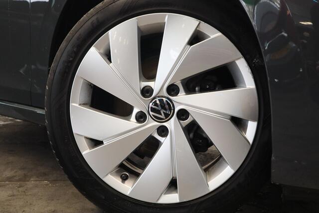 Volkswagen GOLF 1.5 eTSI Style Panoramadak Elec.Trekhaak IQ-led