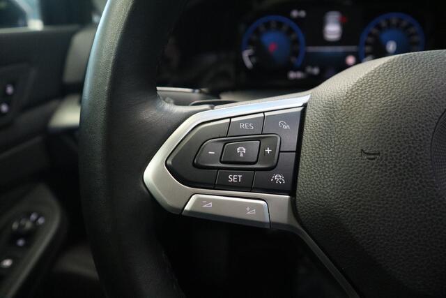 Volkswagen GOLF 1.5 eTSI Style Panoramadak Elec.Trekhaak IQ-led