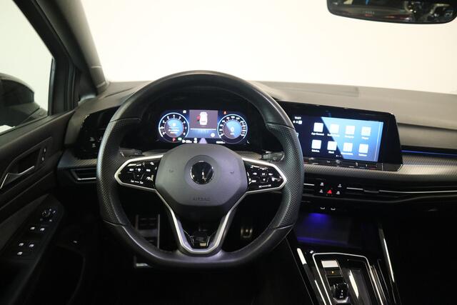 Volkswagen GOLF 1.5 eTSI Style R-Line Panoramadak Trekhaak