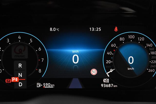 Volkswagen GOLF 1.5 eTSI Life *1ste Eigenaar*Navigatie*Ambiente*Camera*