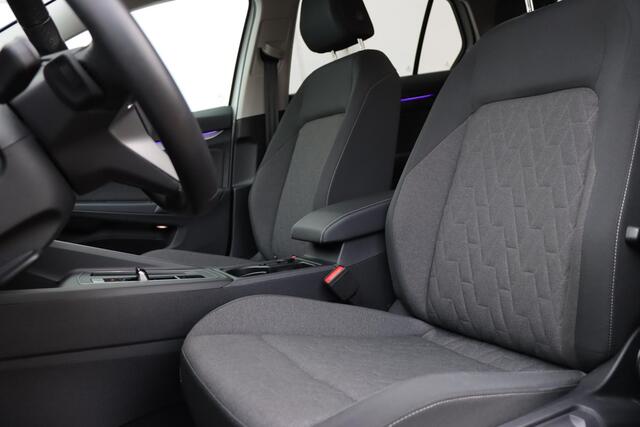 Volkswagen GOLF 1.5 eTSI Life Edition DSG7 116pk | CarPlay | Achteruitrijcamera | PDC