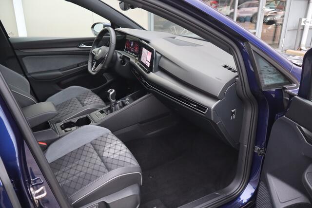 Volkswagen GOLF Variant 1.5 TSI R-Line - NL- Auto!! Elek.Trekh. I Pano I Stoel+Stuurverw.