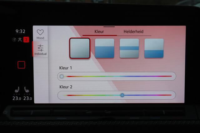 Volkswagen GOLF Variant 1.5 TSI R-Line - NL- Auto!! Elek.Trekh. I Pano I Stoel+Stuurverw.