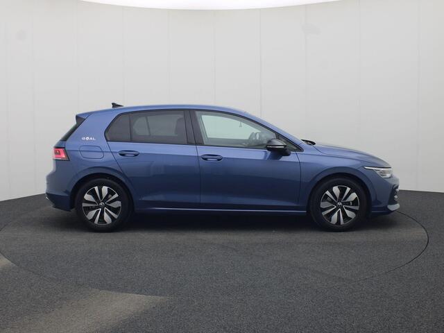 Volkswagen GOLF 1.5eTSI/150PK Goal DSG · Navigatie · Trekhaak · Apple/Android Car Play · Garantie t/m 27-03-2027