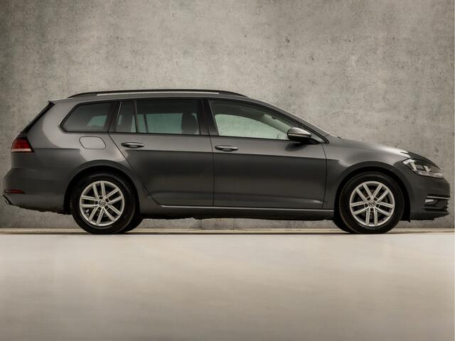 Volkswagen GOLF Variant 1.5 TSI Comfortline Automaat (APPLE CARPLAY, GROOT NAVI, CAMERA, CLIMATE, STOELVERWARMING, SPORTSTOELEN, GETINT GLAS, ADAPTIVE CRUISE, NIEUWE APK, NIEUWSTAAT)