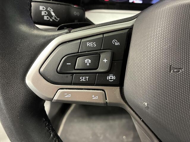 Volkswagen GOLF 1.0 eTSI 110pk DSG Life · Camera · Apple/Android Car Play · Sfeerverlichting · P-Sensoren · Navigatie · 16'' Inch · Garantie t/m 04-02-2028 of 100.000km