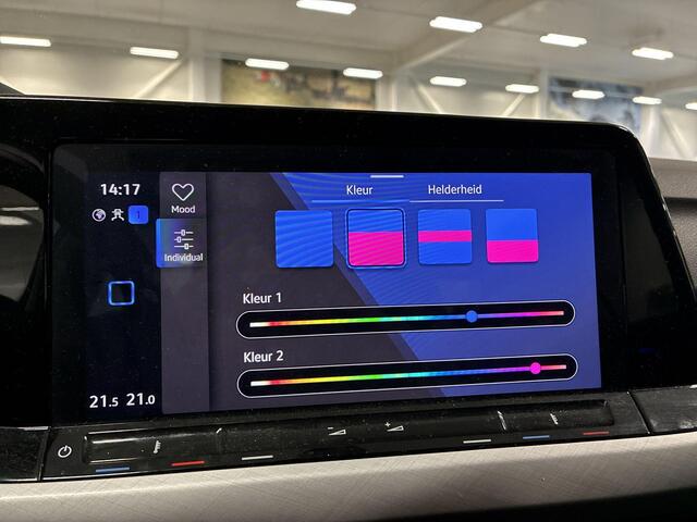 Volkswagen GOLF 1.0 eTSI 110pk DSG Life · Camera · Apple/Android Car Play · Sfeerverlichting · P-Sensoren · Navigatie · 16'' Inch · Garantie t/m 04-02-2028 of 100.000km