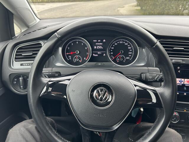 Volkswagen GOLF 1.0 TSI Trendline Cruise Navi App Airco Cv Lm Nap