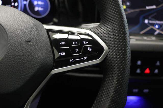 Volkswagen GOLF 1.4 eHybrid GTE | CUSTOM UITLAAT | WINTER / ASSISTENTIE- PACK | PANORAMADAK | TREKHAAK | 18"