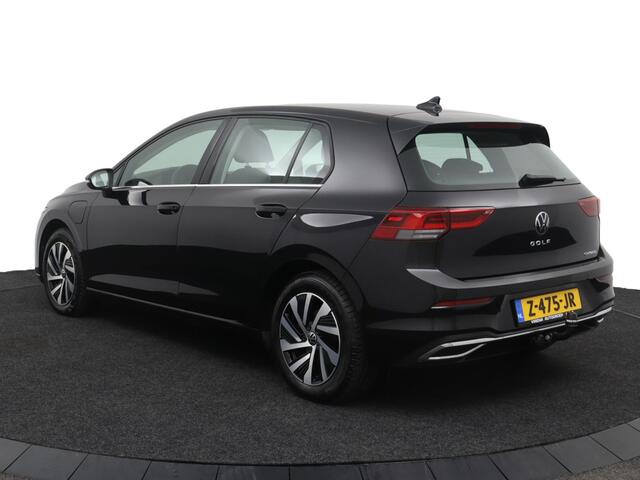 Volkswagen GOLF 1.4 eHybrid Style - Adaptive Cruise - Stoel/Stuurverwarming - DAB - Navigatie - Apple Carplay/Android Auto - Trekhaak Virena Zekerheidspakket ¤895,-