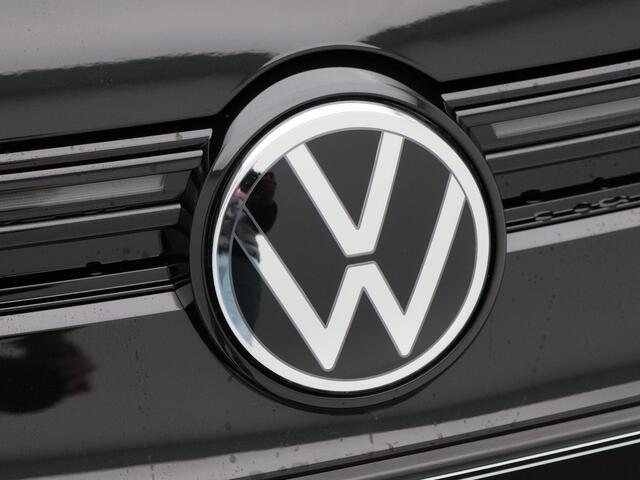 Volkswagen GOLF R-Line Edition 1.5 eTSI 116 PK | Trekhaak | 360 Camera | LED Matrix | Navi | Stoel- & Stuurverwarming |